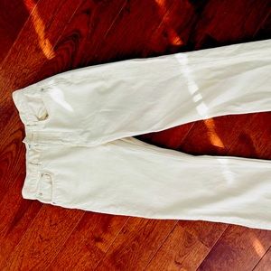 Pull & Bear, Gently Worn, Trendy High rise flared jeans in Ivory.